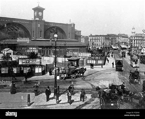 King's cross london station old hi-res stock photography and images - Alamy