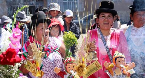 Juliaca M S De Mil Comerciantes Participan En Feria De Alasitas