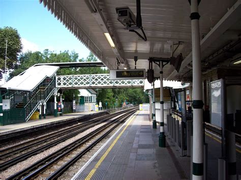 Woodside Park Underground Station Ian Ford Flickr