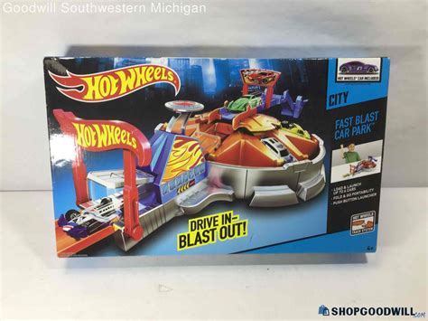 Mattel Hot Wheels City Fast Blast Car Park Drive In Blast Out Car Included New Shopgoodwill