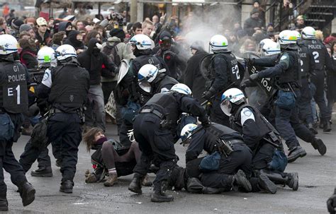 Un Juge Rejette Les Accusations Déposées Contre Trois Manifestants Le