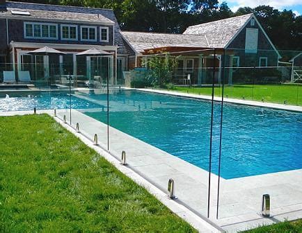 Glass Pool Fences - Roxy Glass