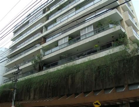 Condomínio Edificio Conde de Boavista Rua Timóteo da Costa 168 Leblon