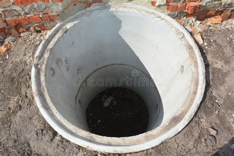 Septic Tank Concrete Ring Concrete Manhole Sewer Installation Into The