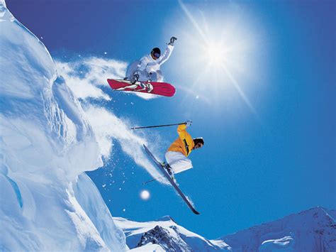 Skiing vs. Snowboarding: Which winter sport is for you?