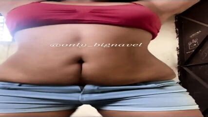 Desi Deep Navel Babe