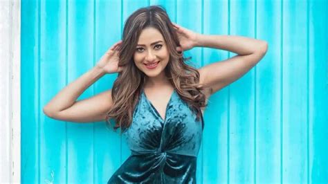 Anupamaa Madalsa Sharma Reveals She Is Fit And Fine Teases Fans Of A