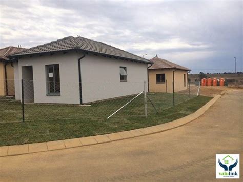 House For Sale In Clayville Ext 45 Midrand Gauteng For R 460800