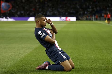 Masterful Mbappe Fires PSG Past Juventus Marca