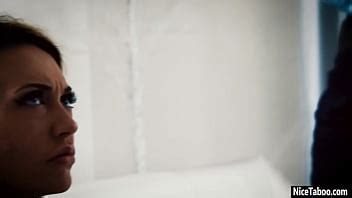 Horny Babe Swallows Guys Big Dick XNXX