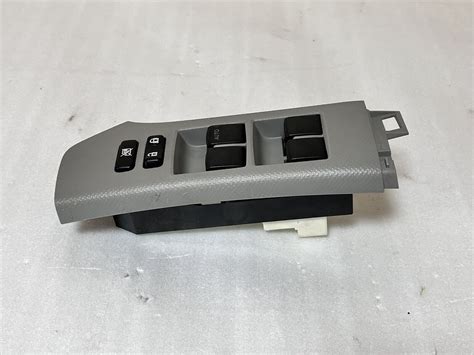 Toyota Vitz Yaris Scp Ksp Front Right Master Control Power Window