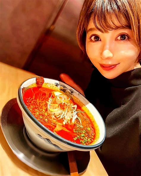 三好ユウさんのインスタグラム写真 三好ユウinstagram「新宿「afuri辛紅」の旨辛ラーメン🍴﻿ ﻿ ﻿ お散歩後に無性に