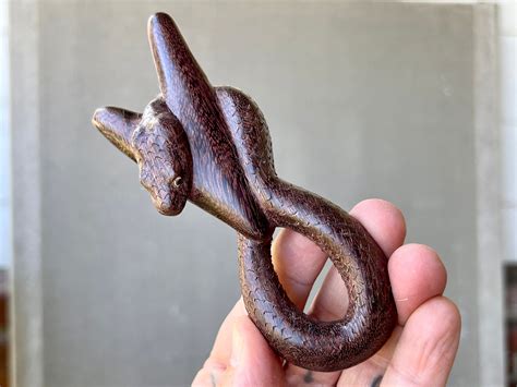 Serpent Kuripe Solid Wood Single Block Snake Kuripe Hand Carved