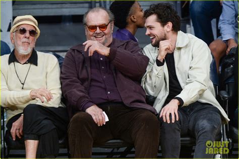 Photo: jack nicholson his son ray share a laugh at lakers game 04 ...