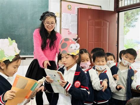 幼小零距离 衔接初体验 市飘萍小学开展“幼小结对”活动