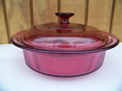 Vision Cranberry Casserole Corning Ware Bowl Dish With Lid Ribbed Side