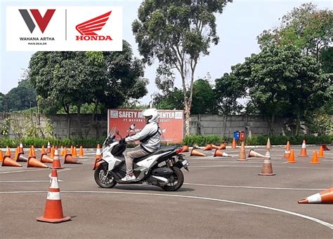 Kegiatan Safety Riding Honda Di Wahana Jatake Jakmotor