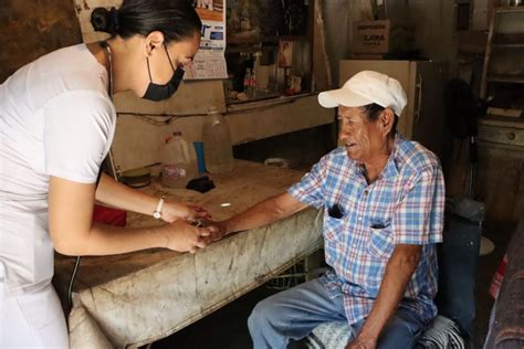 Atiende DIF Salud De Adultos Mayores En San Juan De Sabinas La