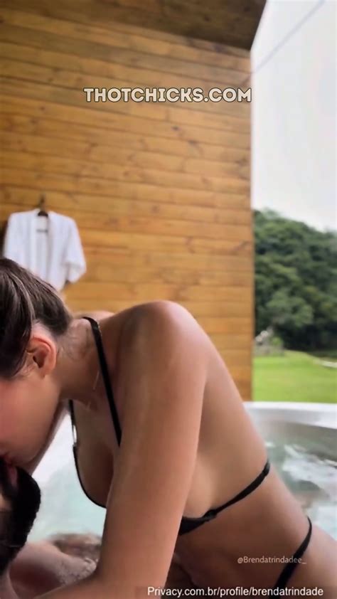 Brenda Trindade Blowjob And Fuck In A Bathtub Backyard Video