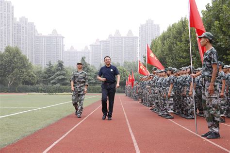 遇见未来传智专修学院隆重举行2018级新生开学典礼暨军训阅兵 知乎