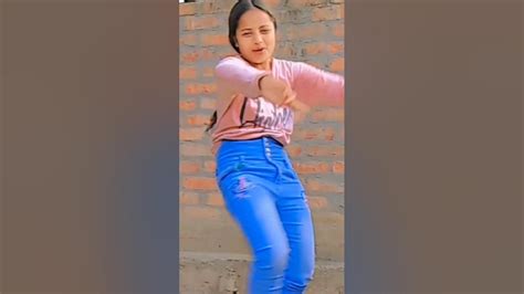 Kamar Pe Mor Phiyar Bhilaba Ithawa Ke Laliya Pe Mar Bhil😂ba😂dance