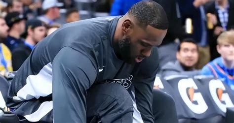 Nba／lebron James的天賦有多誇張 大腿粗得像水桶差點摸到籃板上沿 每天好日子