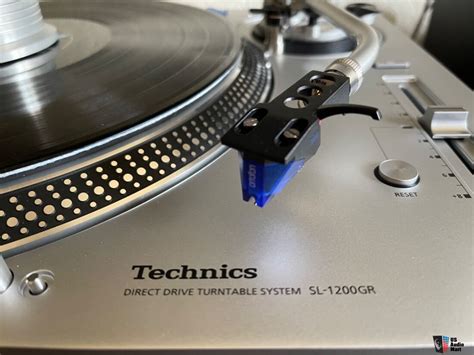 Technics SL 1200GR Grand Class Direct Drive Turntable System 2022