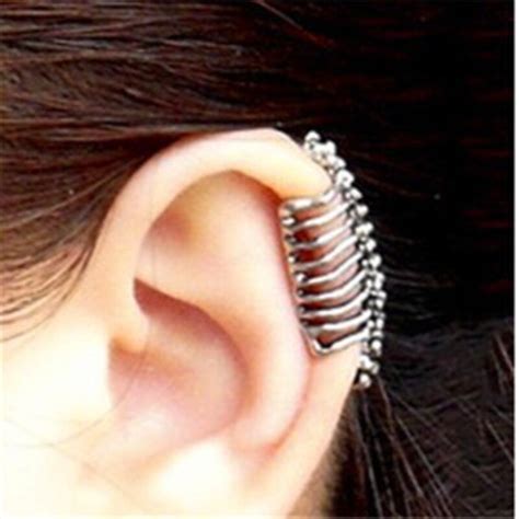 2021 neue Earcuff Brinco Ohrringe Staaten Punk Wind Kühlen Schädel