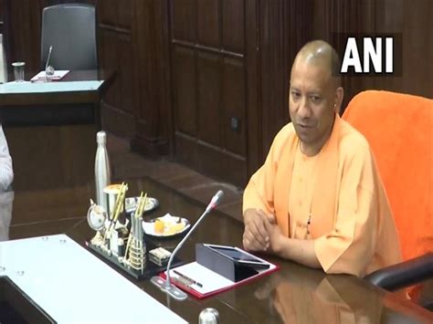 After Swearing In Ceremony Up Cm Yogi Adityanath Calls Council Of