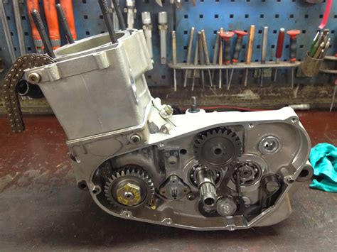 Swedish Fireballs Husqvarna TC 610 Engine Rebuild