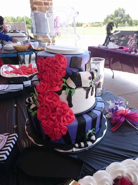 Beetlejuice themed wedding cake. | Beetlejuice wedding, Colorful ...