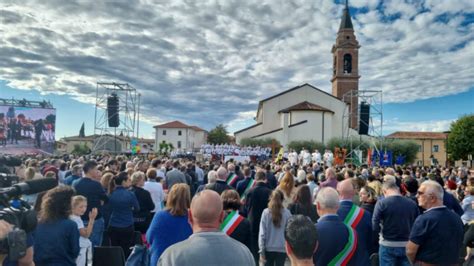 Funerali Di Sammy Basso Il Commovente Ricordo Degli Amici