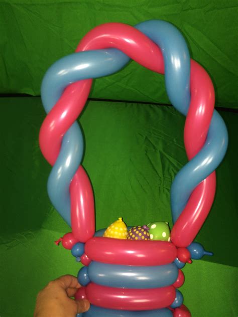 How To Make A Balloon Easter Basket Balloons Balloon Basket Easter