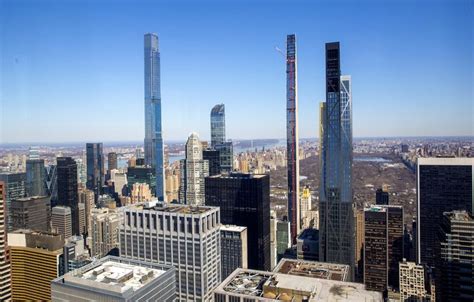 Skinny skyscraper is a record-setting addition to New York’s skyline ...