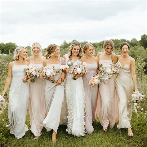 This Wedding at a Blueberry Farm in Michigan Had Midwestern Summer ...