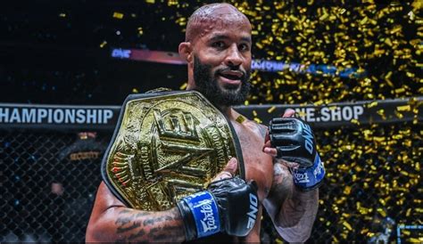 Lenda Do Mma Demetrious Johnson Anuncia Aposentadoria Aos Anos