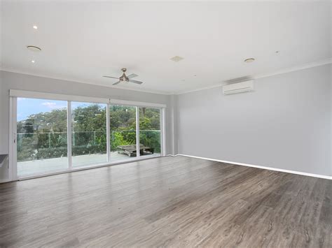 11 Farview Place, Bilgola Plateau NSW 2107 - House For Rent | Domain