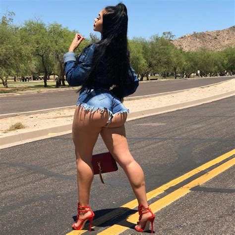 Jailyne Ojeda Nude Voyeurflash