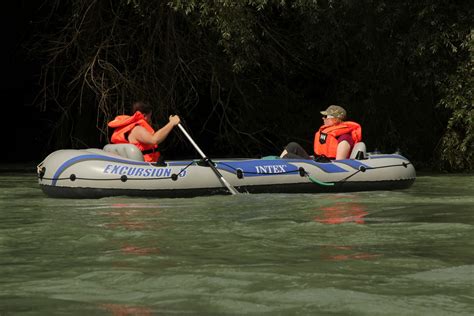 Schlauchboot Gummiboot Unterwegs Auf Der Aare Fluss Flickr