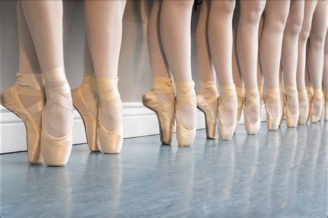 Answering 8 Faqs About Pointe Shoes