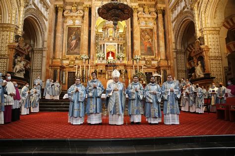 El obispo de Córdoba ordena cinco nuevos diáconos en el día de la