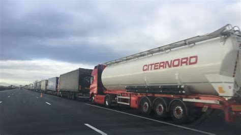 Les Routiers En Col Re Op Ration Escargot Sur L A Ce Matin