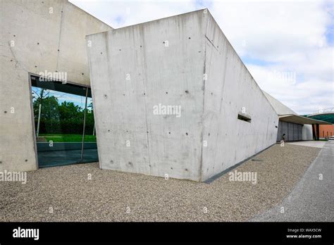 Vitra Design Museum The Fire Station By Architect Zaha Hadid Weil Am