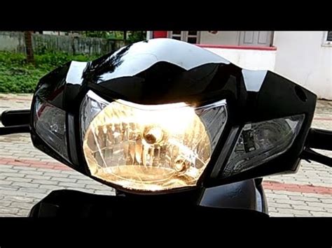 Come Sostituire La Lampadina Del Faro Anteriore Nello Scooter Honda Activa