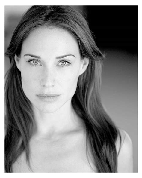 Claire Forlani