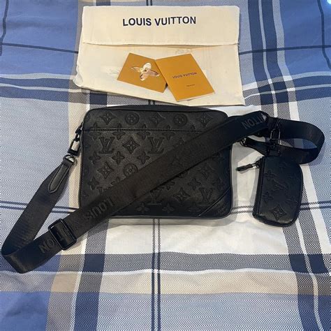 Black Engraved Louis Vuitton Messenger Bag In Mint Depop