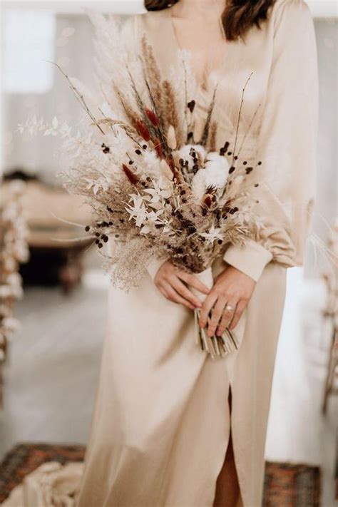 37 Beautiful Dried Flower Wedding Bouquets Weddingomania