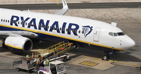 Ryanair Recruiting Cabin Crew For Its Malta Base