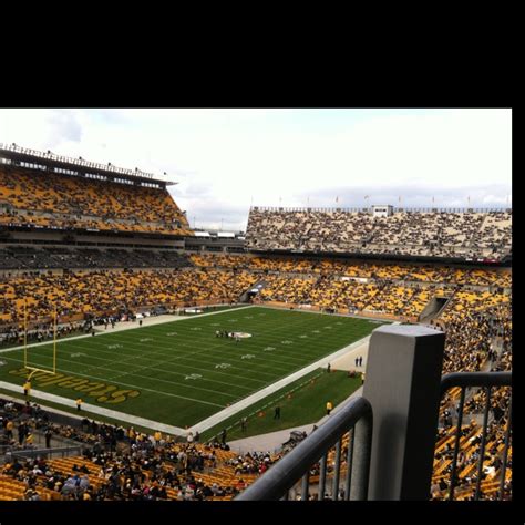 Heinz Field...one day I will go see the Steelers play...thats always ...