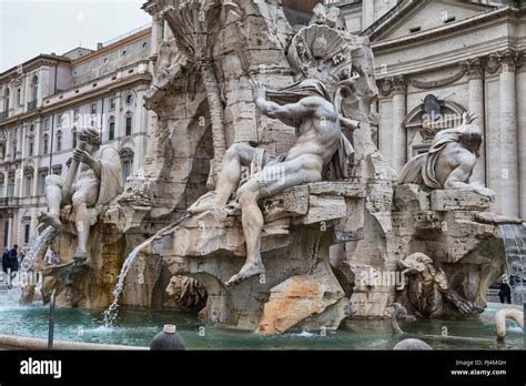 Brunnen der vier Flüsse Fontana dei Quattro Fiumi Piazza Navona Rom